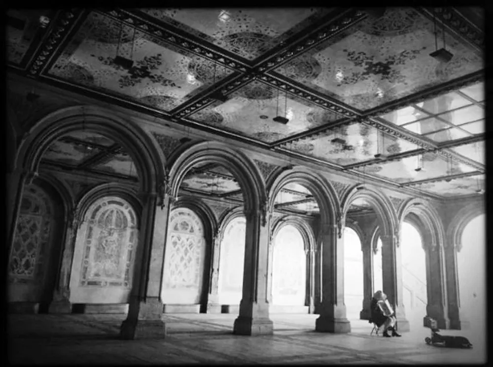 Um som de música,Talvez cheio de vazios (2016), obra de 70 x 52,2 cm. del cantante Paulinho Moska