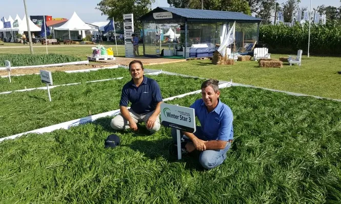 José García, gerente comercial de la compañía y el gerente de investigación y desarrollo, Juan Díaz