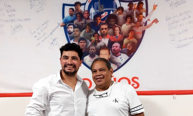El emocionante homenaje al Chory Castro que le hicieron los hinchas de Nacional en Nueva York y Nueva Jersey y su encuentro con Pintos Saldanha