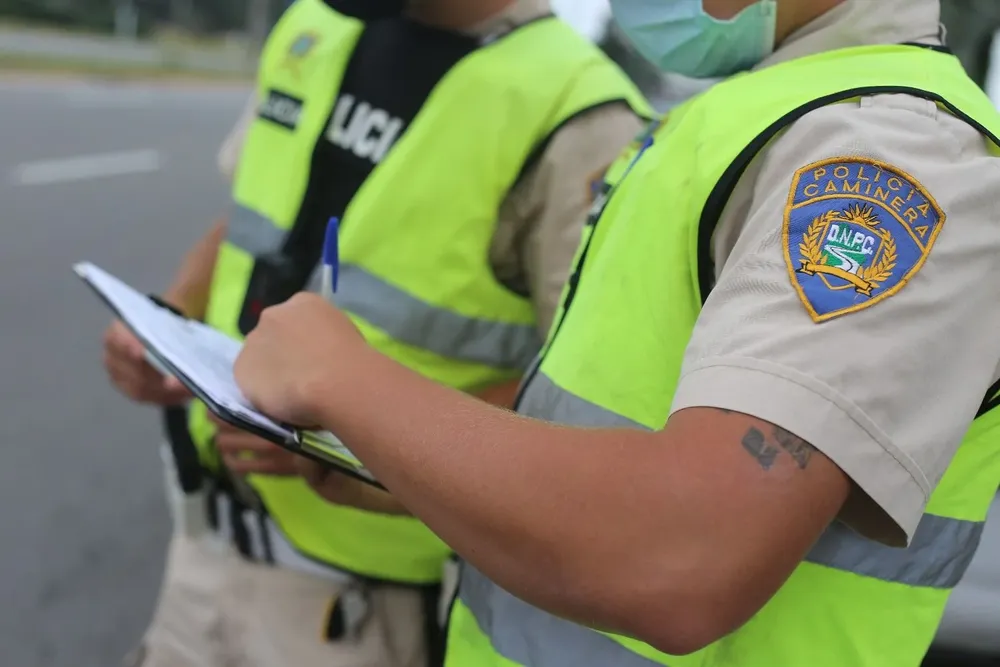 Un hombre falleció y el otro permanece internado