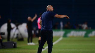 Jadson Viera tras la victoria de Nacional en su estreno en 2026: el once inicial contra Peñarol que ya tiene claro y la espera de una semana muy intensa
