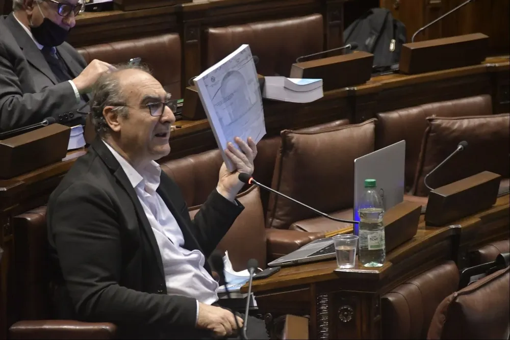 Gustavo Olmos, diputado de Marea Frenteamplista