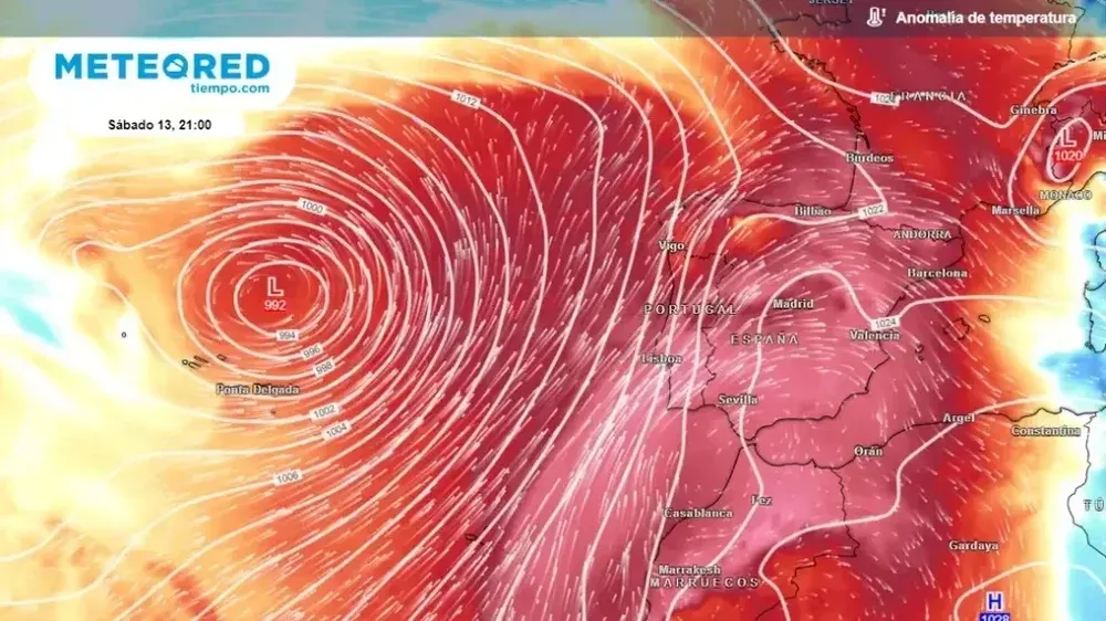 Hipólito viste de rojo el mapa de la península.