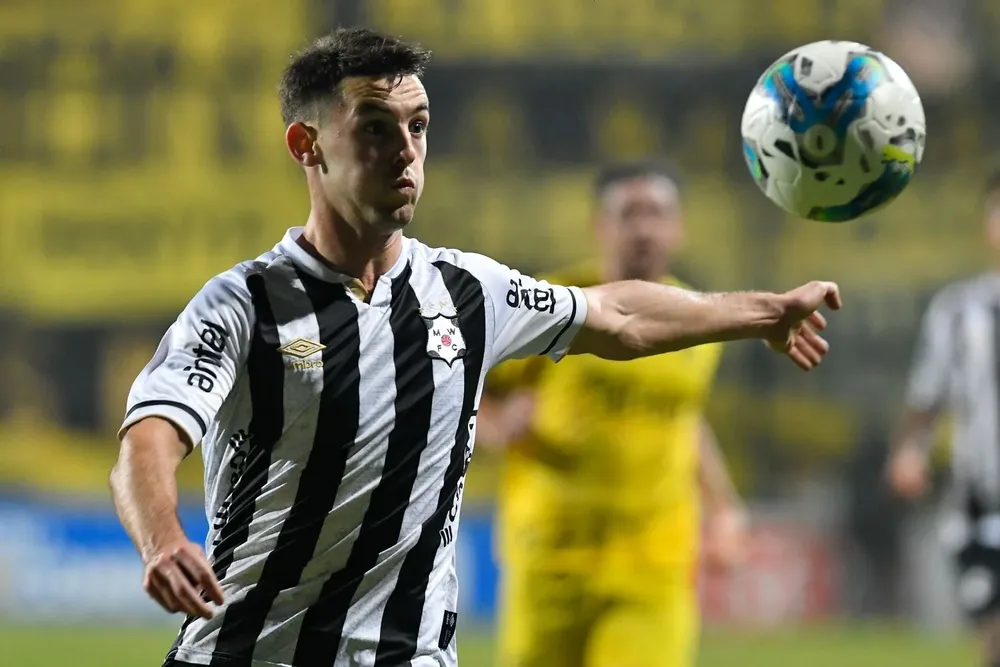 Wanderers enfrenta a un rival de cuidado