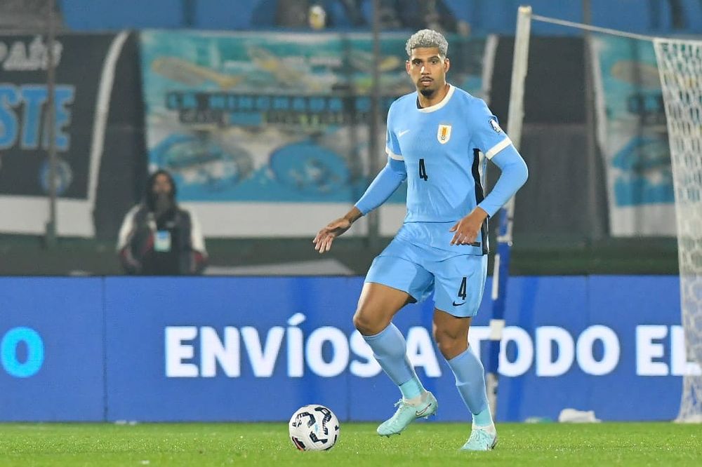 Ronald Araujo en la selección uruguaya, en el partido ante Venezuela por Eliminatorias