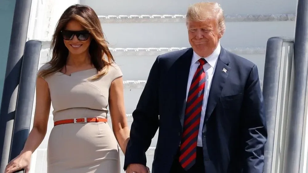 Donald Trump y su esposa, Melania Trump, pasarán el fin de semana en los campos de golf del mandatario en Escocia.