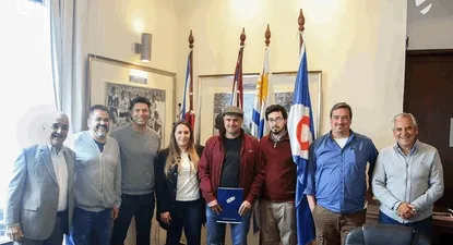 Directivos de Quilmes de Florida, Nacional de Sarandí del Yi y Anglo de Fray Bentos en la sede de Nacional