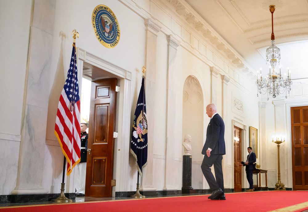 Biden en la Casa Blanca, criticando el fallo de la Corte Suprema que favoreció a Trump