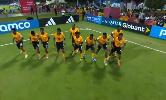 El festejo de los jugadores de Zambia tras el gol olímpico contra Brasil