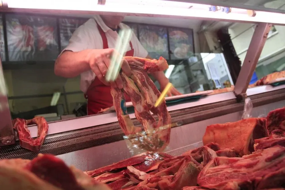 El conflicto de los trabajadores de la industra cárnica afecta a los comercios más chicos.