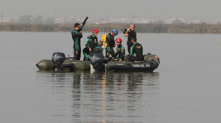 Un buque, buzos y drones buscan a los desaparecidos: creen que ya están en el mar