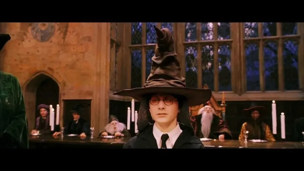 En Harry Potter, el Sombrero Seleccionador psicoanaliza a los estudiantes para asignarlos a una de las cuatro casas