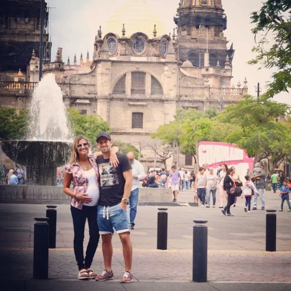 Diego Riolfo con su esposa en Aguascalientes