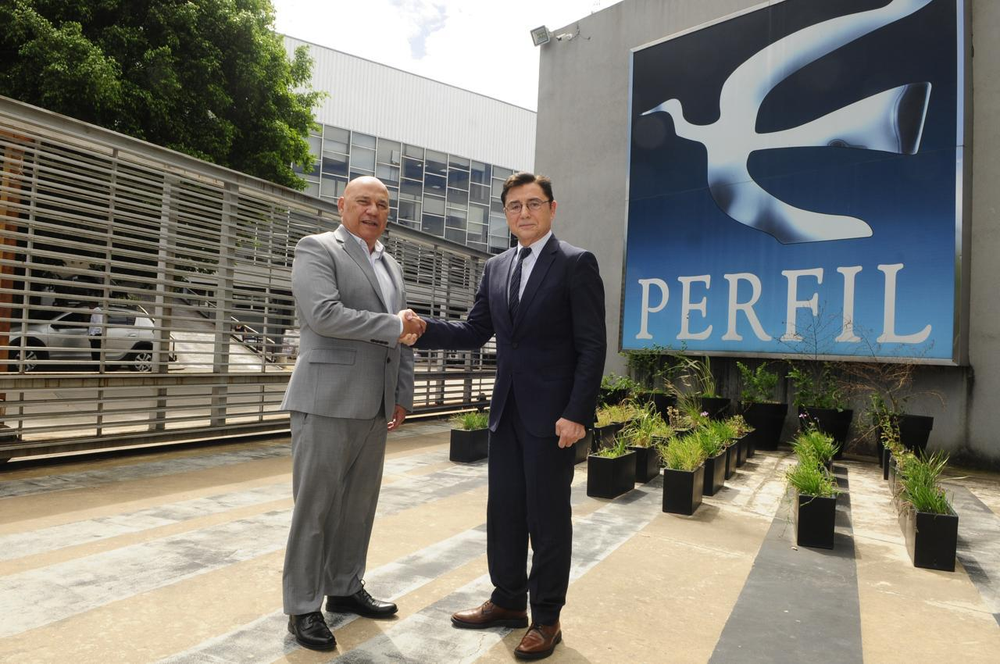 Grupo Olmos vende Bravo TV y Grupo Perfil se consolida como líder en televisión abierta