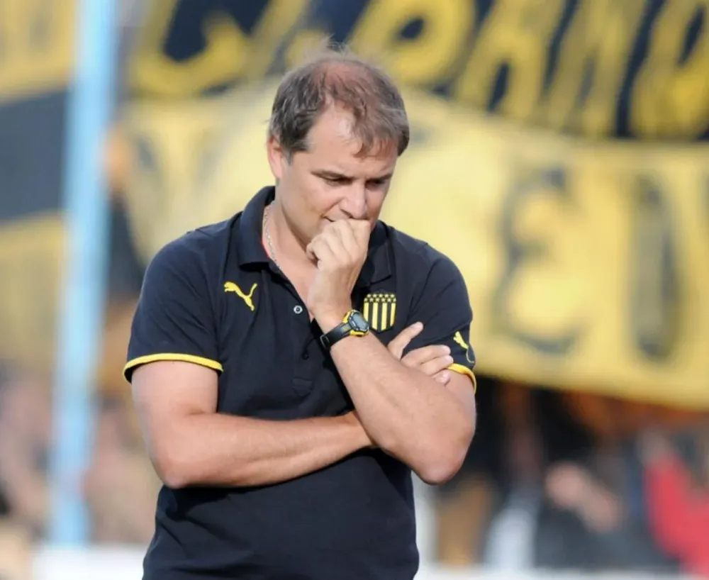 El DT fue clave para el triunfo carbonero