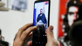 Militantes deprimidos y conspiraciones de la derecha: el extravío del Frente Amplio en 39 páginas