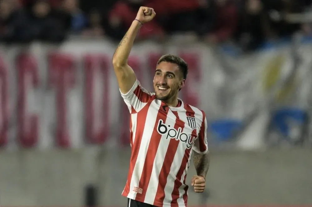 Mauro Méndez celebró otro gol para Estudiantes