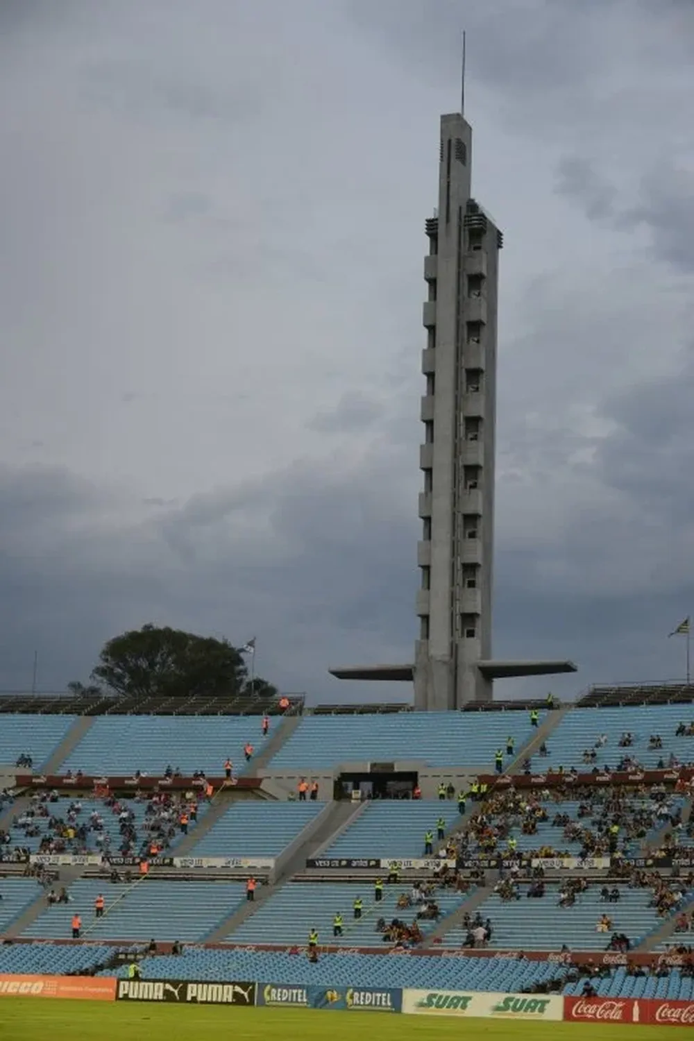 clásico de verano 2016: pocas gente, pulmón y muchos guardias