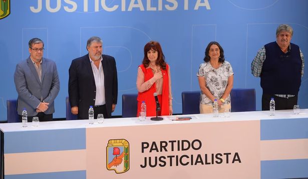 CFK convocó al PJ para fijar posición sobre el acuerdo con el FMI