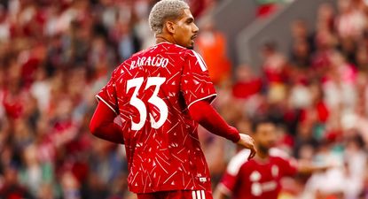 Ronald Araujo debutó con Liverpool en un amistoso en el que vencieron 2-0 a Como de Italia