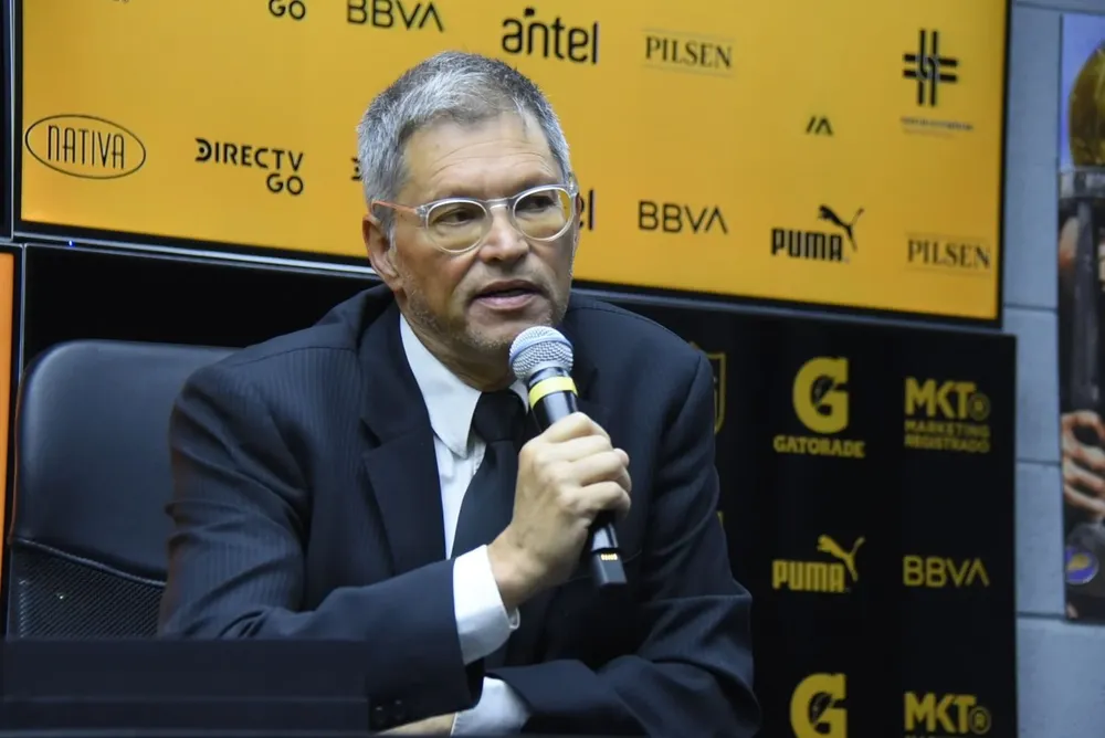 Eduardo Zaidensztat, vicepresidente de Peñarol, se quejó por los precios abusivos