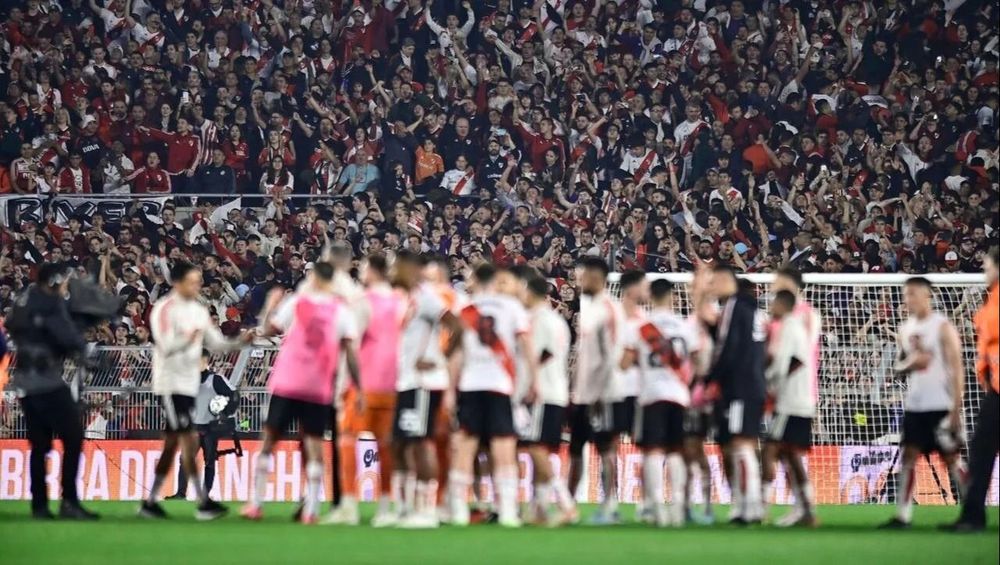 River le ganó a Atlético Tucumán gracias y el polémico gol que le anularon a los Millonarios