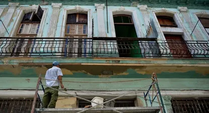 Cuba da nueva luz verde al trabajo privado pero aumenta control