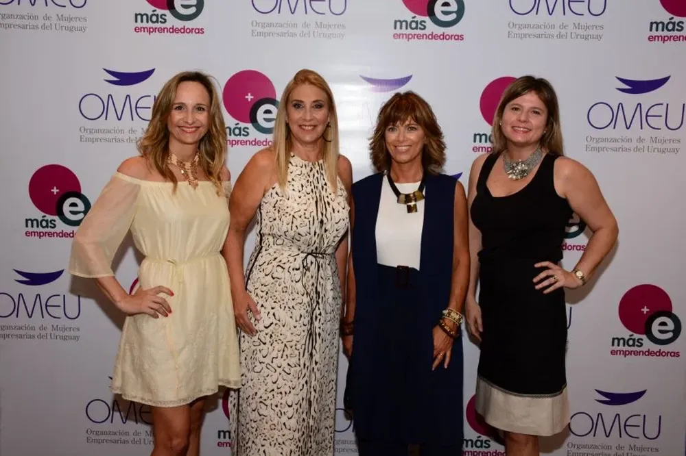 Laura Raffo. Elena Tejeira, Silvina Rocha y Andrea Belollio