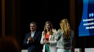 BBVA presentó la brillante conferencia de Marian Rojas Estapé en Punta del Este