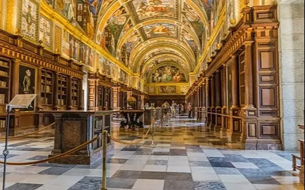 Interior del Monasterio de El Escorial construido por Felipe II