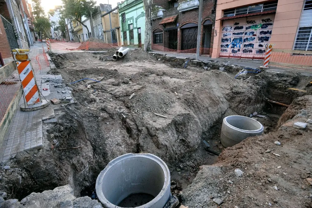 Archivo de obras de saneamiento en los barrios
