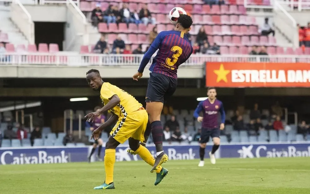 Ronald Araújo, anotó para el equipo filial de Barcelona