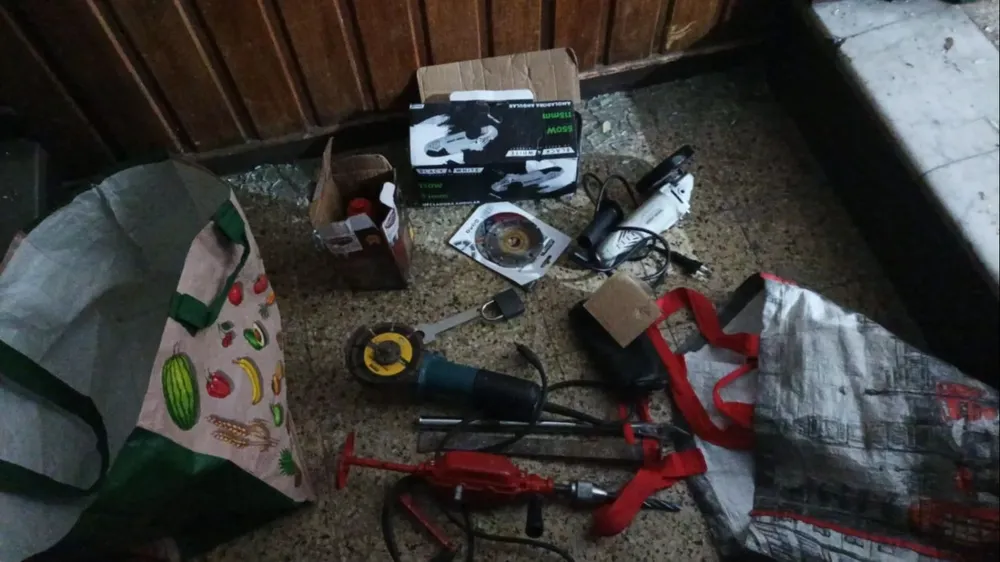 Las herramientas que utilizaron para hacer el boquete