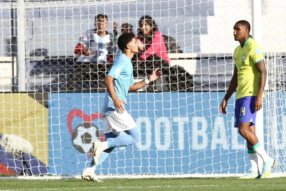 Shibli festeja el triunfo ante Brasil