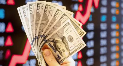 Cotizacion dólar blue, dólar oficial, CCL y MEP hoy martes 8 de julio de 2025