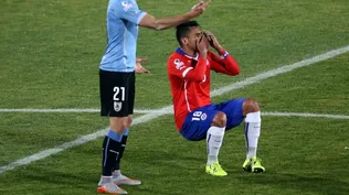 Jara provocó a Cavani, aludiendo a la situación de su padre