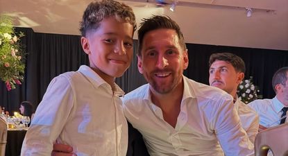 Leonardo Gargano, el hijo menor de Walter Gargano, le pidió una foto a Lionel Messi en el cumpleaños de Delfina Suárez, la hija de Luis Suárez