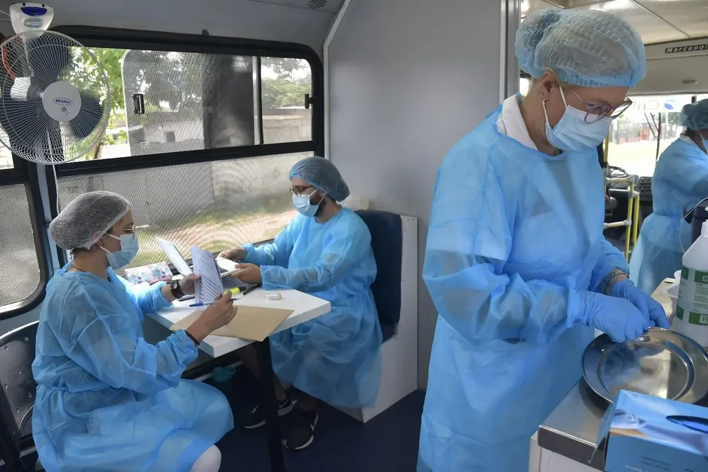 Este martes vacunaron en Jardines del Hipódromo y en el Salón Comunal Acosta y Lara