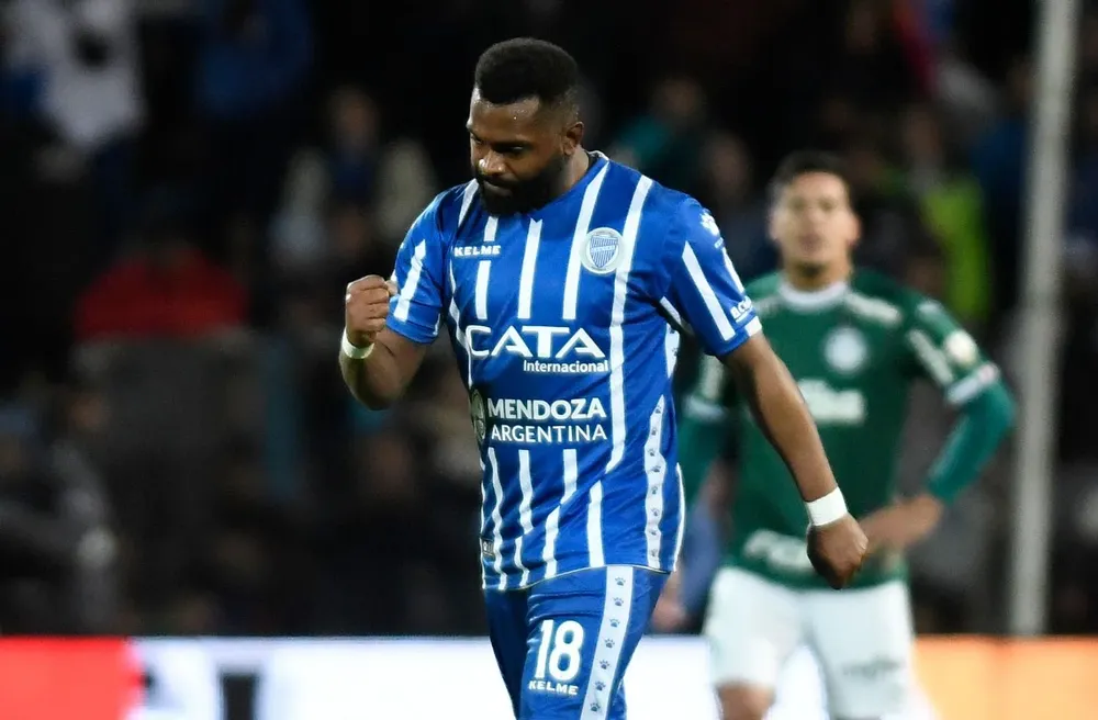 El Morro fue goleador e ídolo de Godoy Cruz