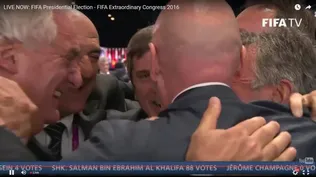 Ache, Fernández, Balbi y Valdez abrazan a Infantino