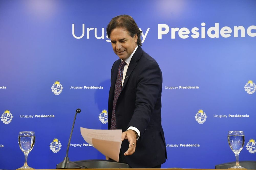 Conferencia de Luis Lacalle Pou por el plebiscito de seguridad social.jpeg