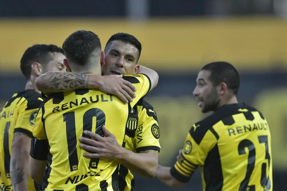 Maxi Pereira y Walter Gargano juntos en Peñarol