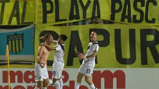 Sorpresa en el Campeón del Siglo: Danubio le empató a Peñarol en la hora