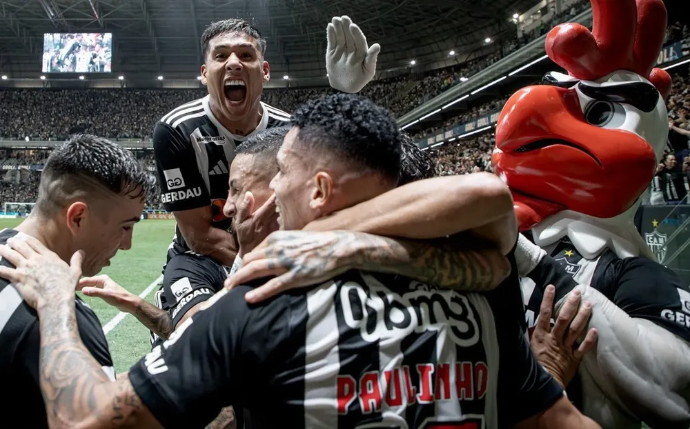 Atlético Mineiro le ganó con luz a Cruzeiro en el clásico, previo al partido ante Peñarol por Copa Libertadores