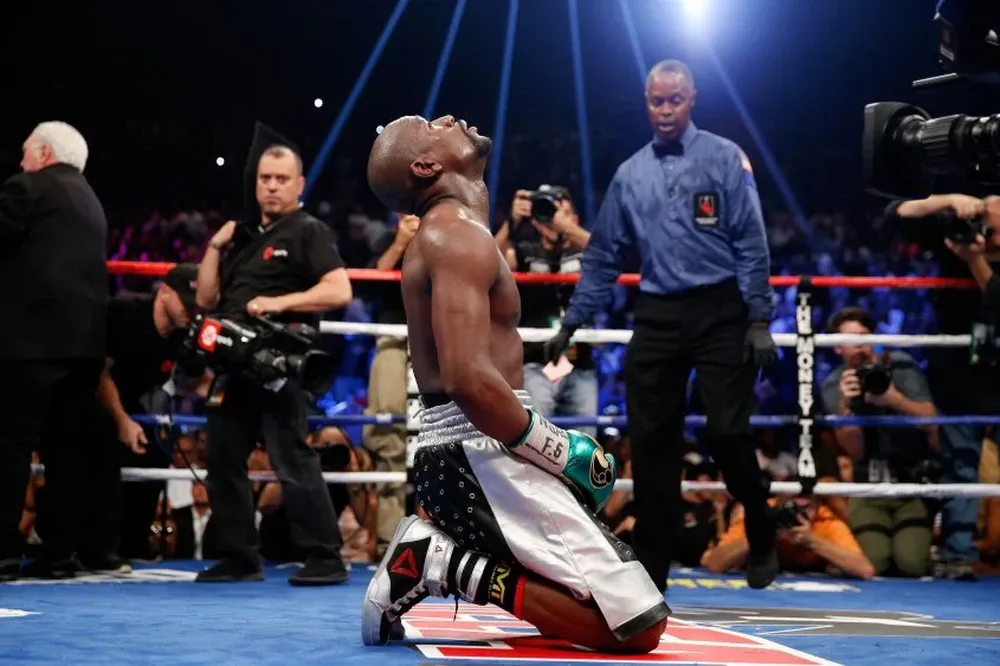 Floyd Mayweather entró en la historia