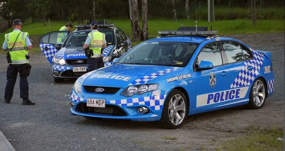 Luego de la muerte de dos oficiales, los dos sobrevivientes solicitaron apoyo, con cuya presencia se desató el tiroteo