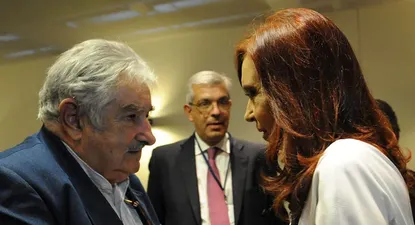 Argentina: vecino hostil, al borde de un default y ahora en recesión