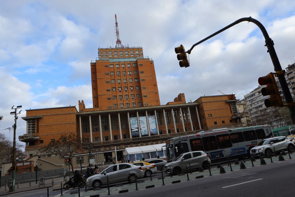 Intendencia de Montevideo fachada