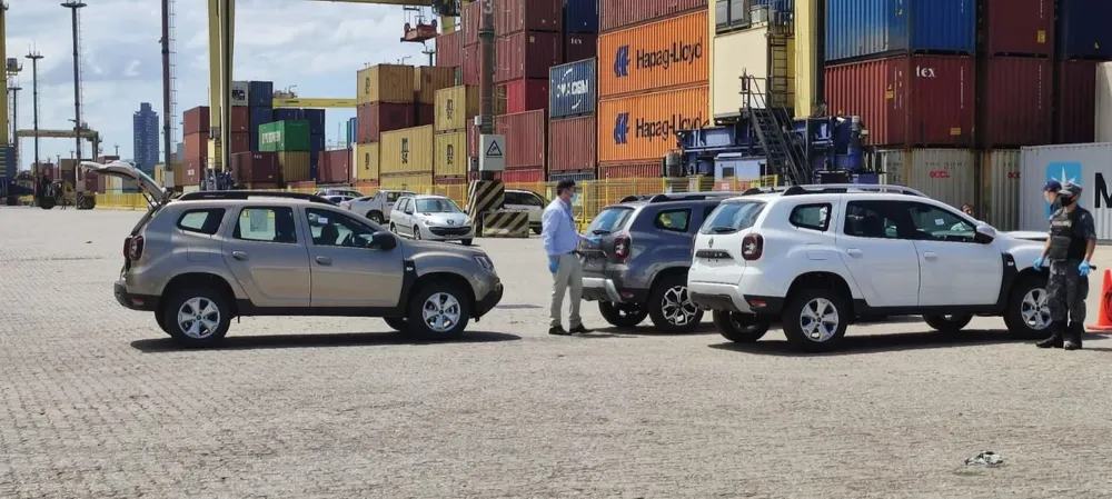 La droga fue incautada en dos camionetas que eran transportadas desde Brasil