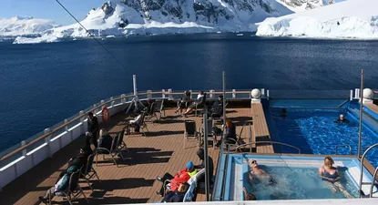 Turismo de cruceros en la Antártida.